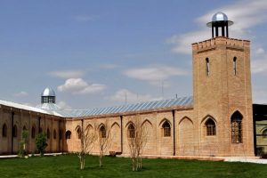 با اجاره ماشین به باغ موزه تهران بروید -اجاره خودرو - اجاره ماشین